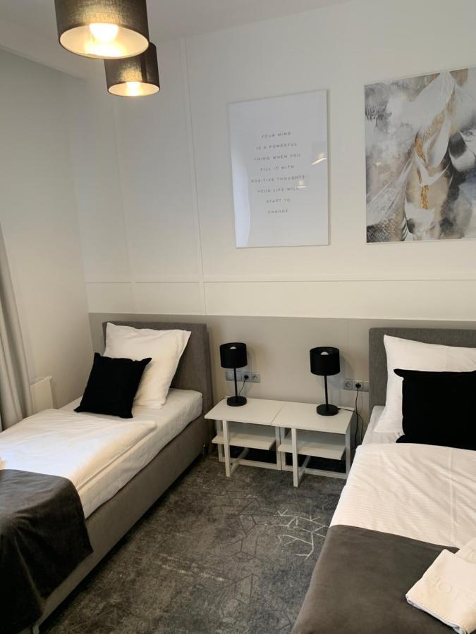 Hotel Coliber Klobuck Экстерьер фото