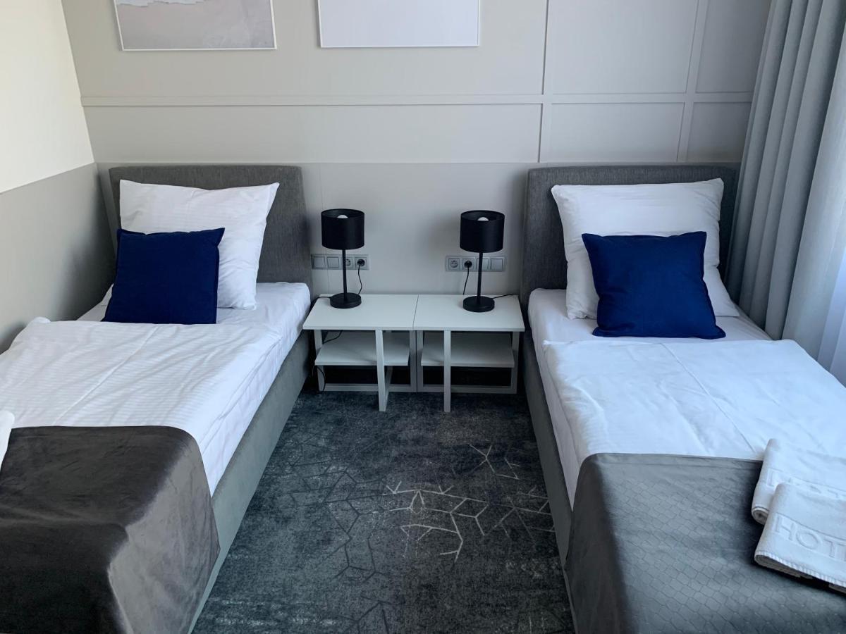 Hotel Coliber Klobuck Экстерьер фото